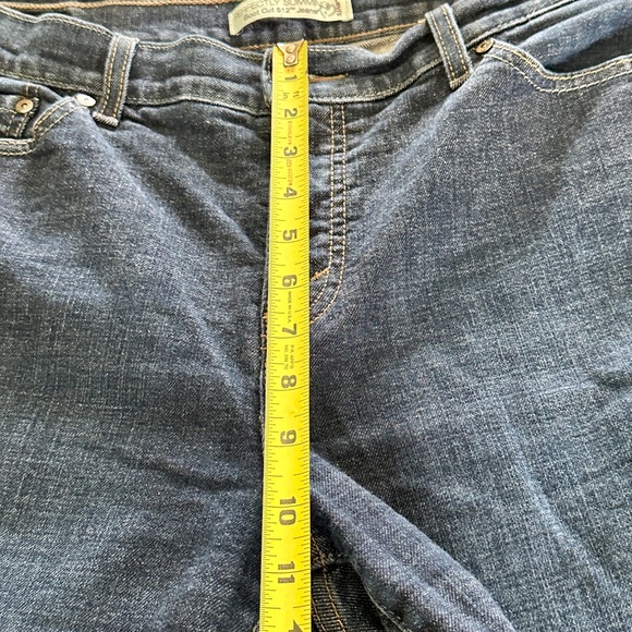 Levi’s Perfectly Slimming Bootcut 512 Jeans - Picture 5 of 13